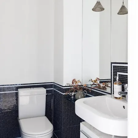 Beautiful 140 Sqm In Center Apartment