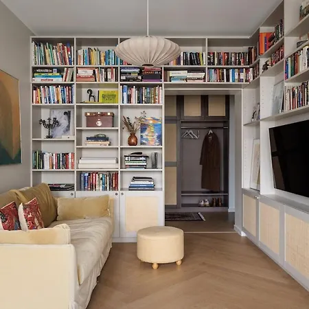 Beautiful 140 Sqm In Center